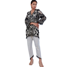 Load image into Gallery viewer, Cara