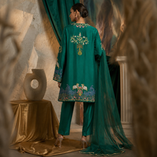 Load image into Gallery viewer, Kamilini Pichwai Kurta Set — Emerald Green