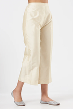 Load image into Gallery viewer, Ivory Floral Embroidered Cape Set