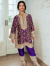 Load image into Gallery viewer, Ikat Patola Choga Set- Green
