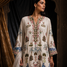 Load image into Gallery viewer, Chandni Pichwai Kurta Set — Ivory
